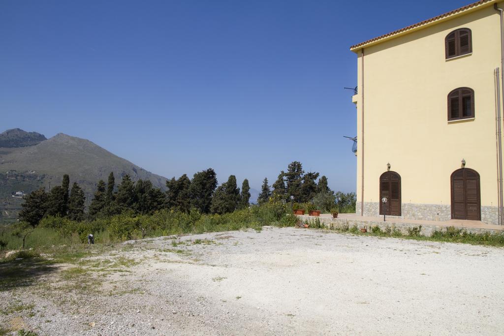 הוילה בגרייה Agriturismo Rajata מראה חיצוני תמונה